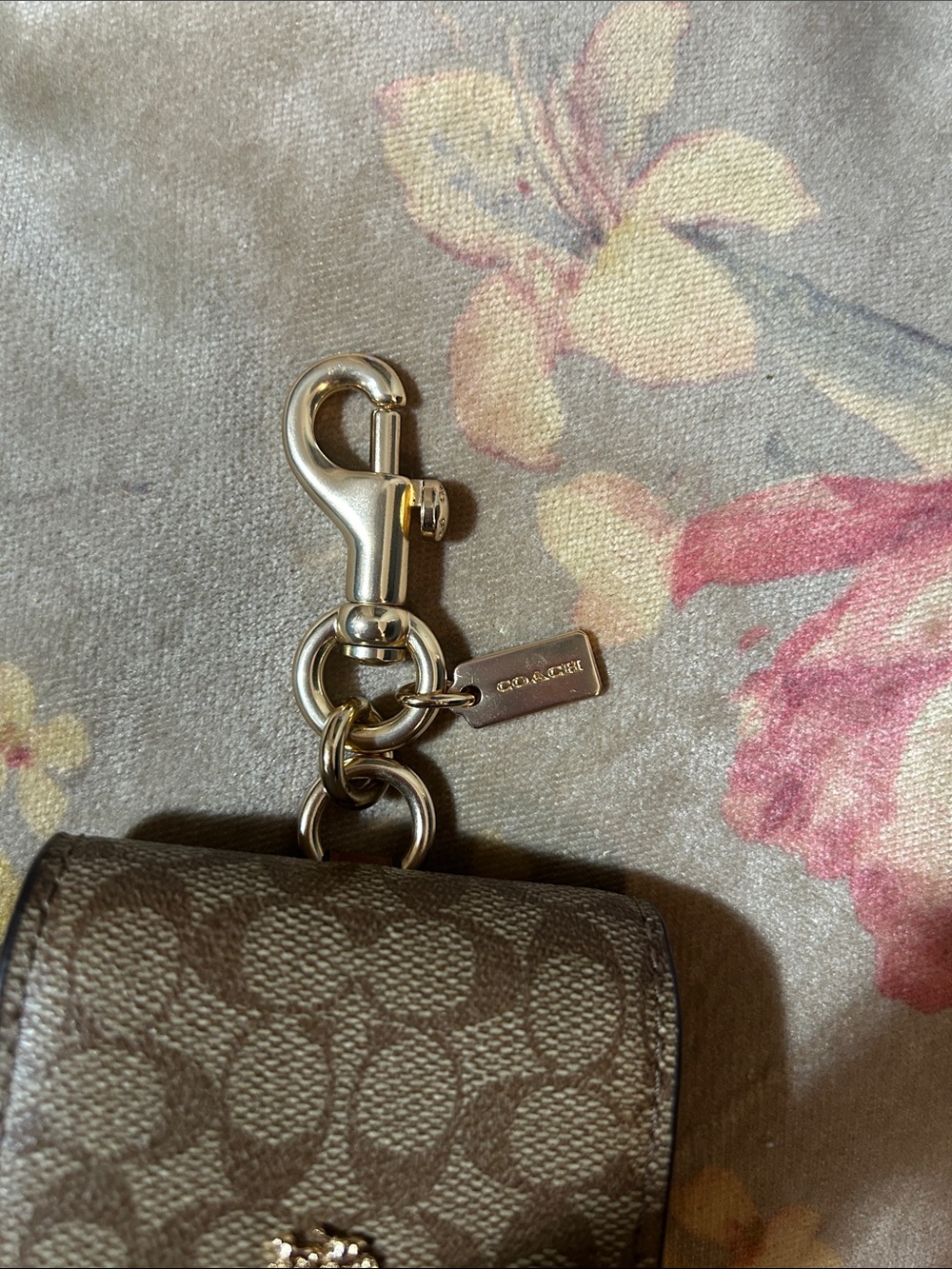 Coach Brown Signature Canvas Earbud Charging Case Pouch and Keyring - Picture 3 of 5